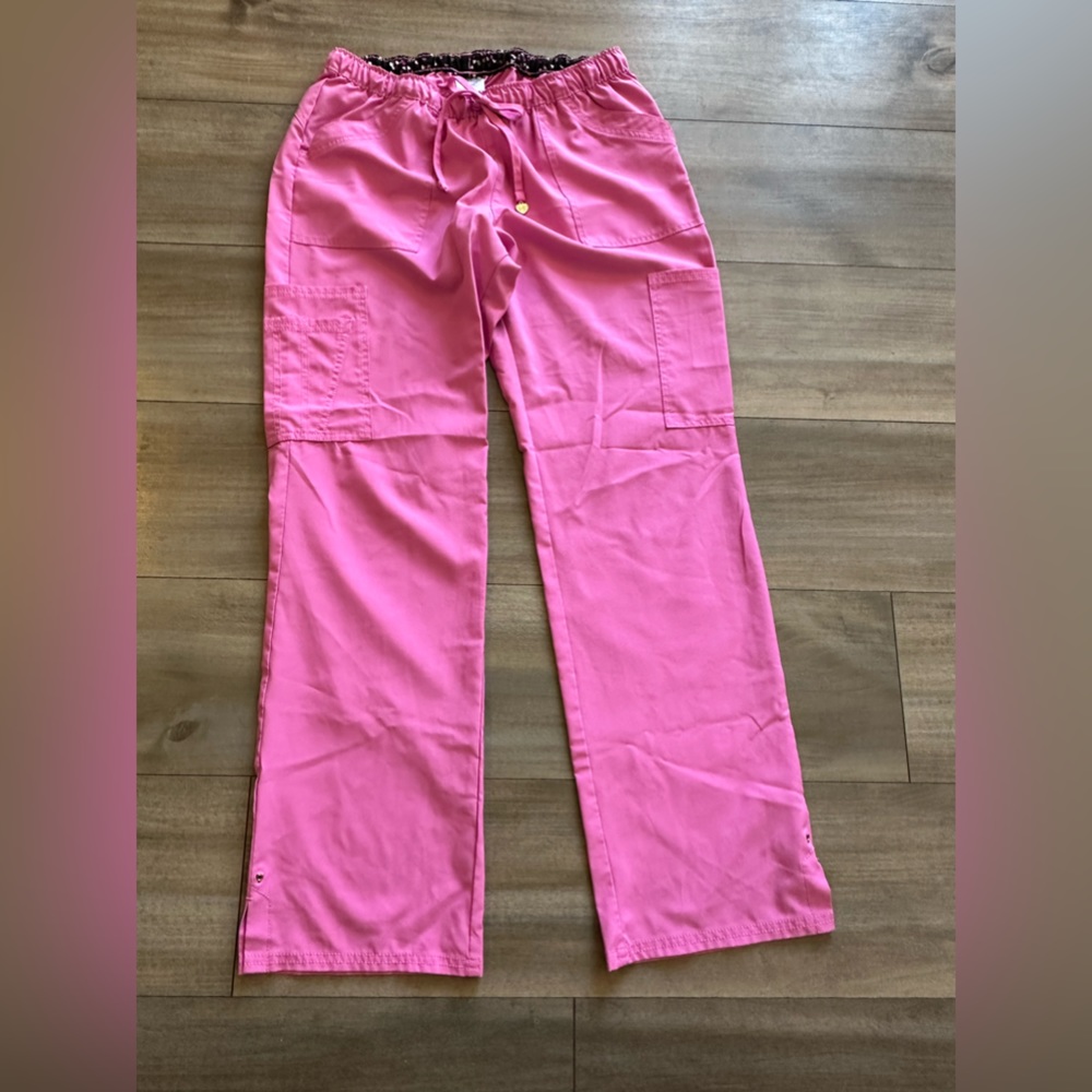 Scrub pants